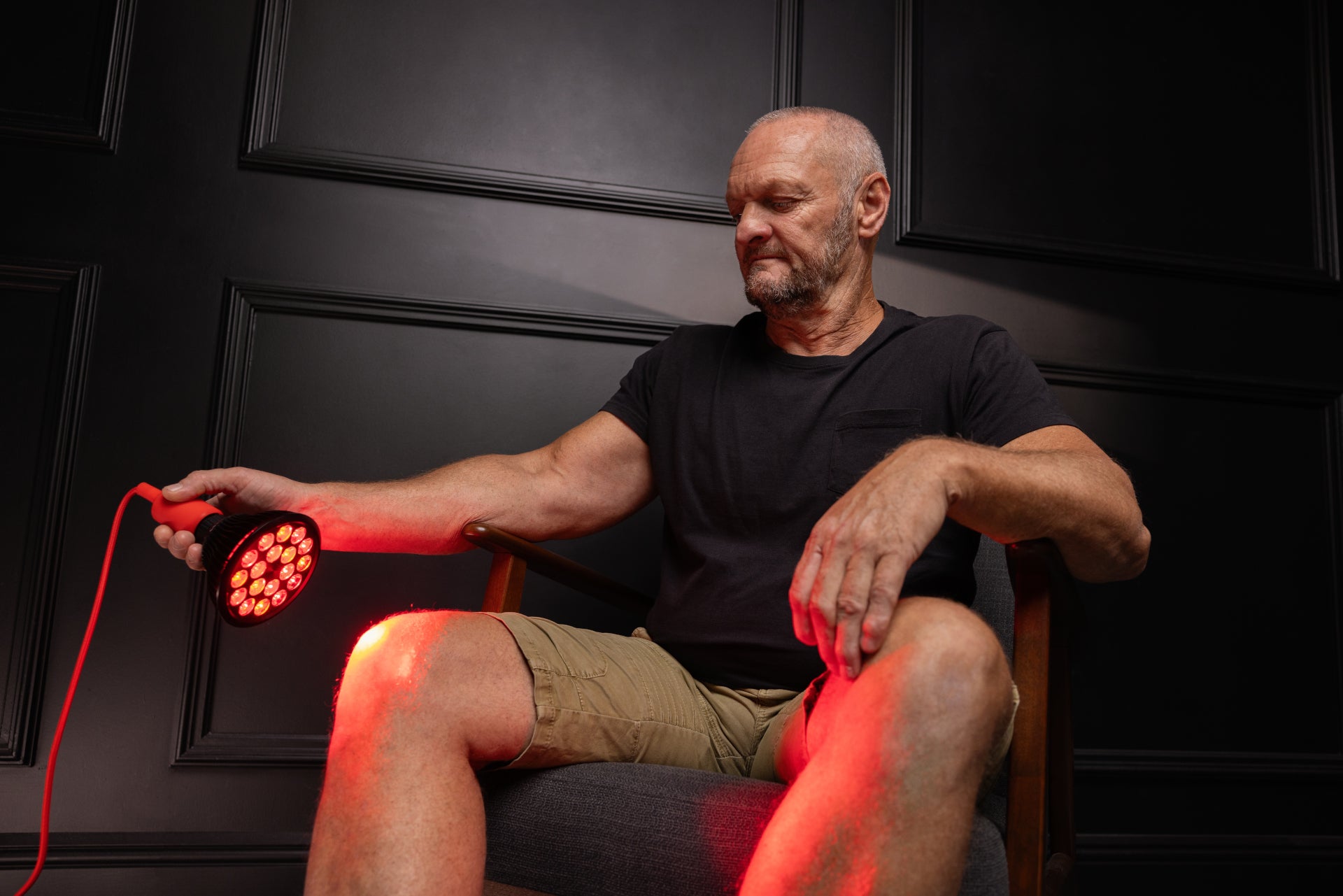 MITO LIGHT® Bulb 4.0 käeshoitav punane ja lähiinfrapunavalguslamp